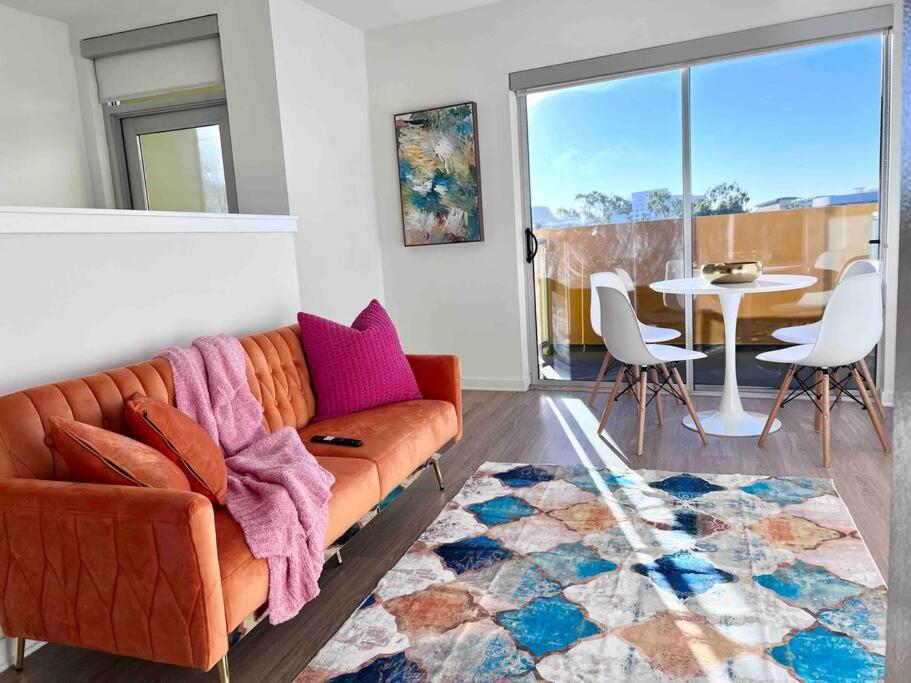 Apartamento Heart Of Sm, Free Parking,center Los Angeles